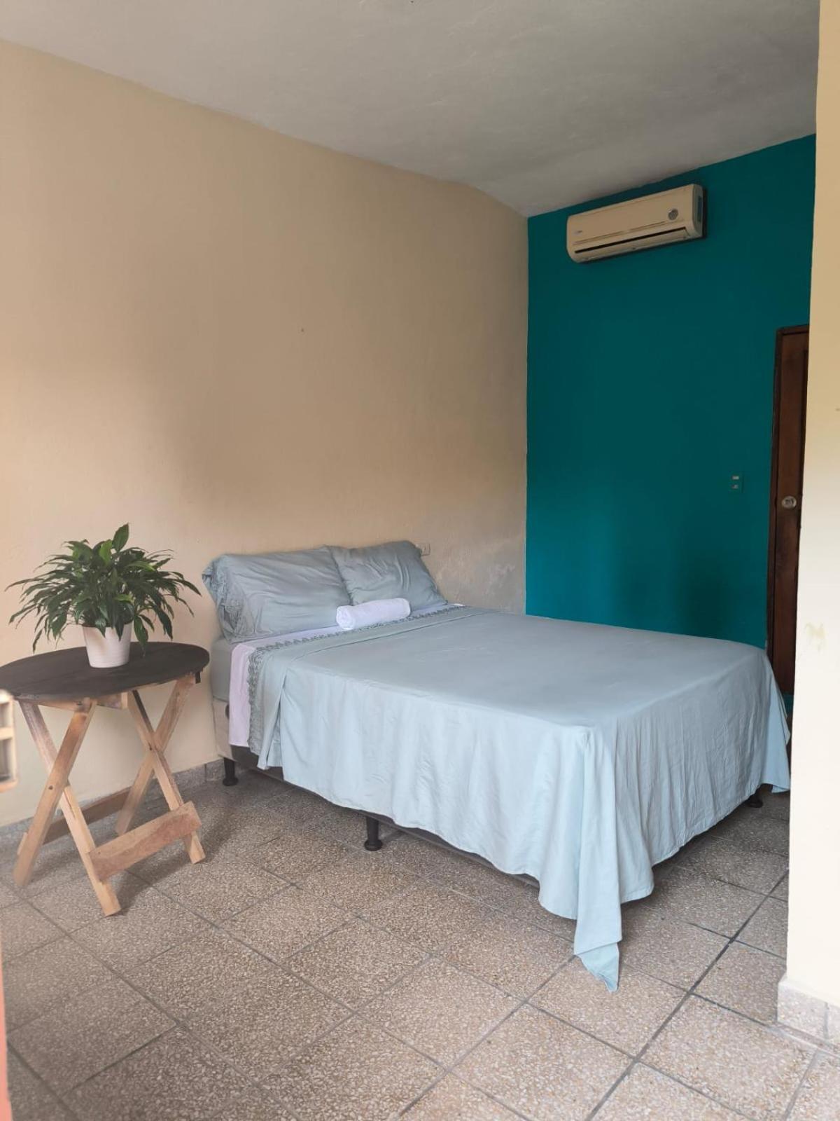 Hotel Y Restaurante Casa Jardines San Benito Kültér fotó
